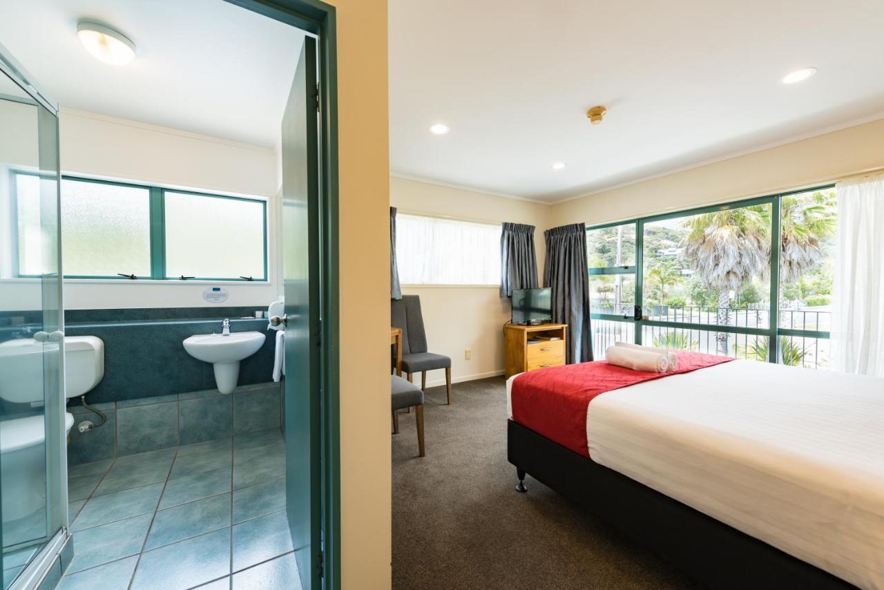 Te Tiriti Motel Paihia Exteriör bild