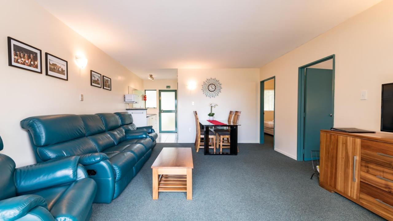 Te Tiriti Motel Paihia Exteriör bild